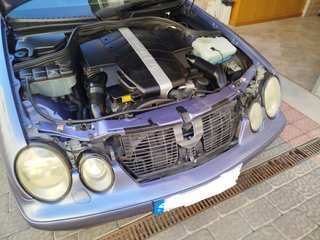 Mercedes-Benz  CLK 2002