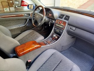Mercedes-Benz  CLK 2002