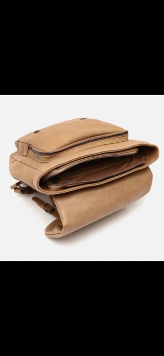 Mochila Misako Camel sin estrenar con etiqueta.