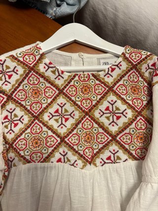 Blusa Zara Kids bordada
