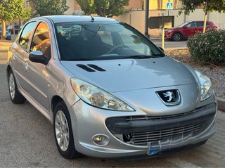Peugeot 206+ año 2010 restyling
