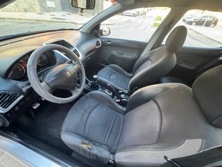 Peugeot 206+ año 2010 restyling