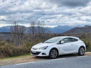 Opel Astra 2014