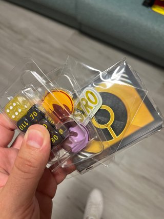 Fundas y dados Arceus