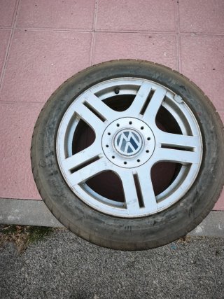 Llanta 16 VW Golf GTI/TDI con Neumático