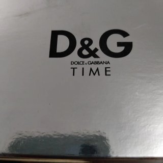 Orologio da polso nero e bianco