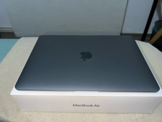 MacBook Air M1 8GB RAM / 512GB SSD +  Magic Mouse