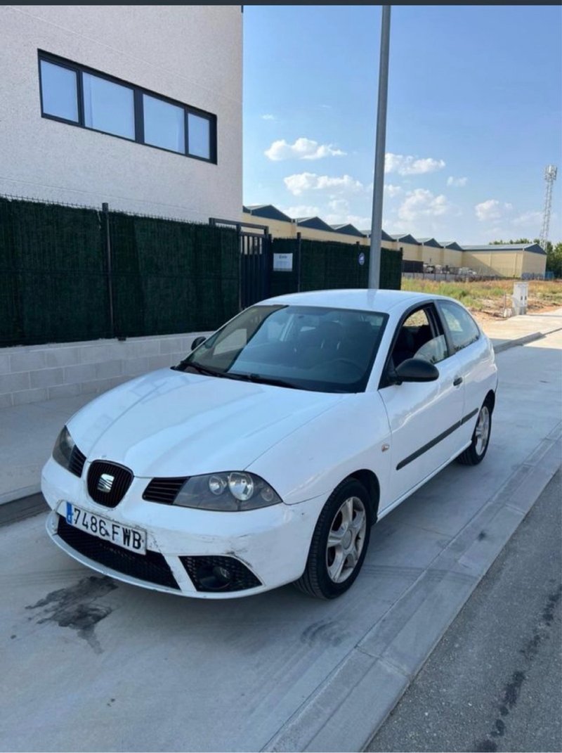 SEAT Ibiza 2007 6l - foto 1
