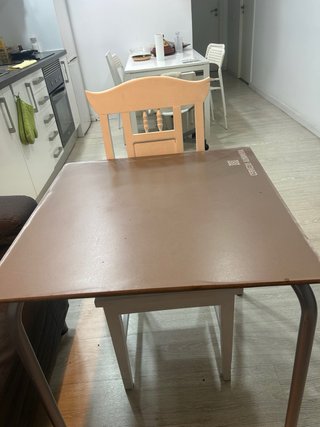 Mesa auxiliar / escritorio compacto – Muy resisten