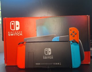 Nintendo Switch Completa + Caja