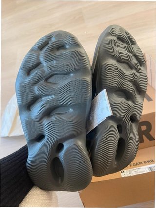 Adidas Yeezy Foam Runner Onyx Talla 42