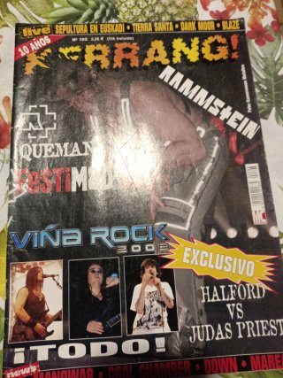 Revista kerrang 2002