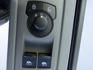 Volkswagen Transporter 2.0 TDI 150CV Combi DSG 9 plazas