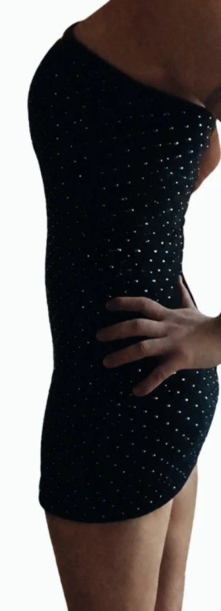Vestido negro con brillantes