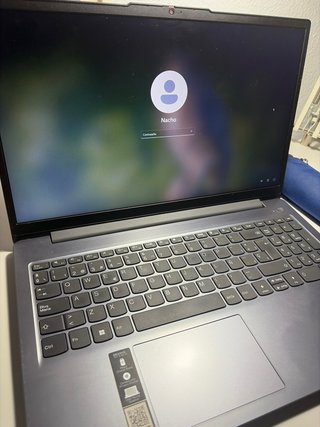 Lenovo IdeaPad Slim 3 15IAH8 IntelCore i5 16GB/1TB