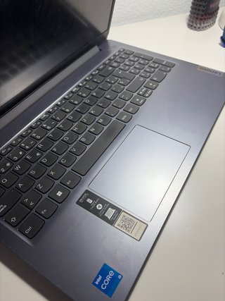 Lenovo IdeaPad Slim 3 15IAH8 IntelCore i5 16GB/1TB