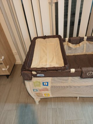 Cuna de viaje plegable
