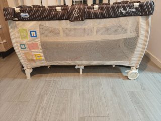 Cuna de viaje plegable