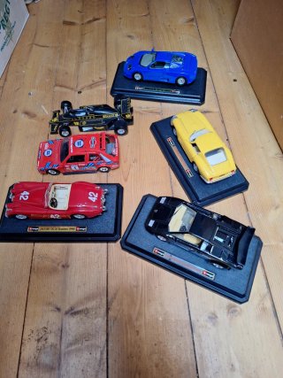 Modellini Burago: Auto d'epoca e sportive
