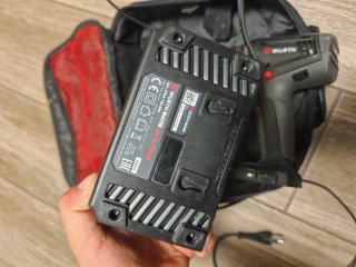 Avvitatore Wurth 12V con batterie