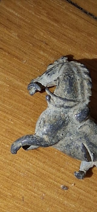 Caballo de juguete antiguo estilo romano