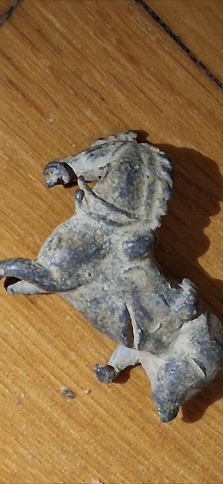 Caballo de juguete antiguo estilo romano
