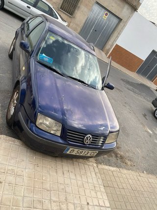 Volkswagen Golf 2000