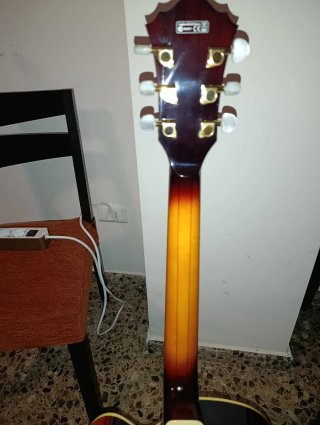 Guitarra Eléctrica Jazz, ibanez