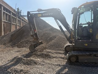 Mini giratoria Volvo ECR58D