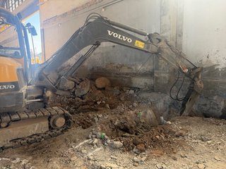 Mini giratoria Volvo ECR58D