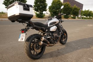 Yamaha XSR700 ABS Akrapovic + Baúl. Apta A2.