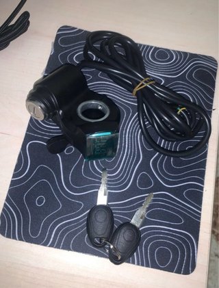 Acelerador y Llave Patinete Eléctrico