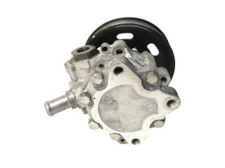 Bomba direccion Audi A4 8E Seat Exeo