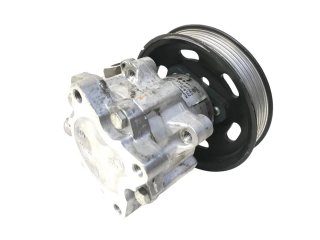 Bomba direccion Audi A4 8E Seat Exeo