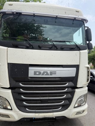DAF 460 XF Camión cabeza tractora