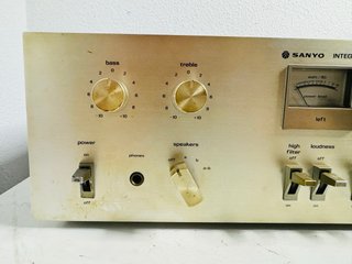 Amplificador Estéreo Sanyo DCA 311 Vintage HiFi