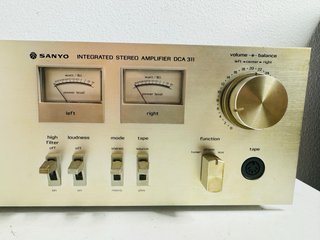 Amplificador Estéreo Sanyo DCA 311 Vintage HiFi