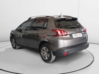 Peugeot 2008 BlueHDi 100 Style 73 kW (100 CV)