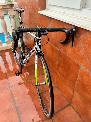 Bicicleta de carretera Cannondale