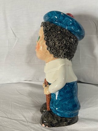 Figura terracota antigua niño azul