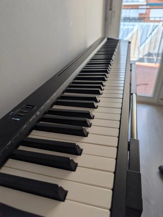 Roland FP-10 Piano Digital
