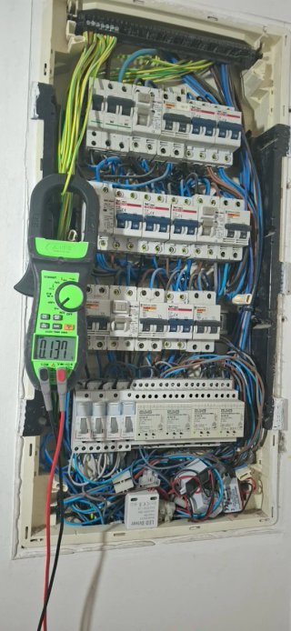 Electricista, instalaciones, reparaciones y avería