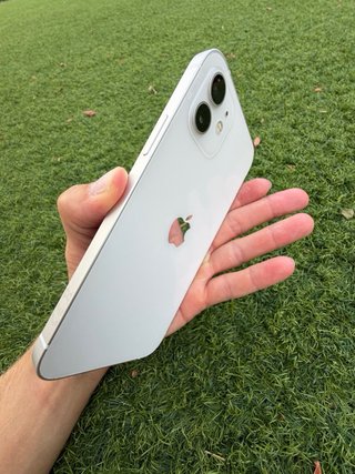 iPhone 12 Blanco 64GB.
