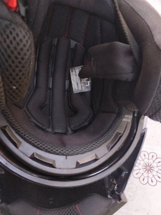 Casco de moto negro