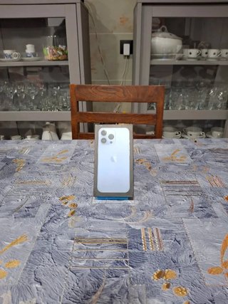 Scatola iPhone 13 Pro blu
