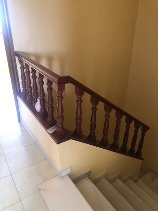 Balaustrada de madera maciza