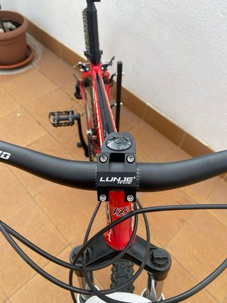Bicicleta de Montaña Monty Roja