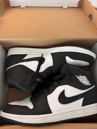 Nike Air Jordan 1 Mid Talla 44