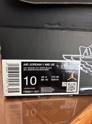 Nike Air Jordan 1 Mid Talla 44