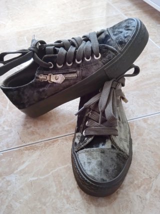 Zapatillas verdes Nueva